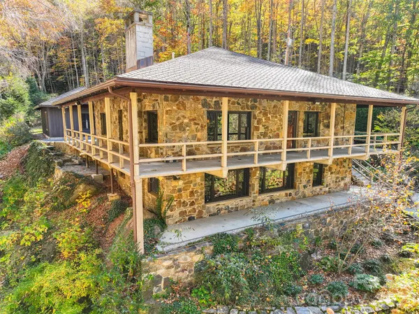 $1,400,000 | 191 North Fork Road, Burnsville, NC 28714