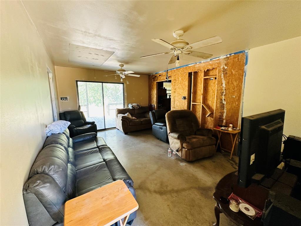 1020 Pleasant Valley Road May, TX 76857 - Photo 15 of 40 Gallery Image 15