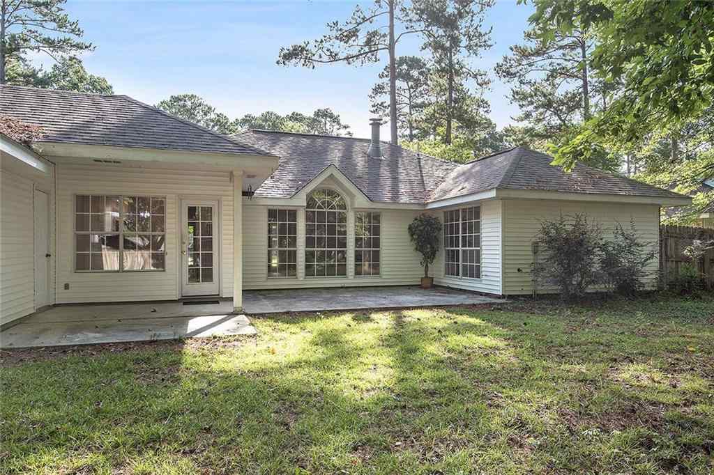 32 Trace Loop Mandeville, LA 70448 - Photo 11 of 15 Gallery Image 11