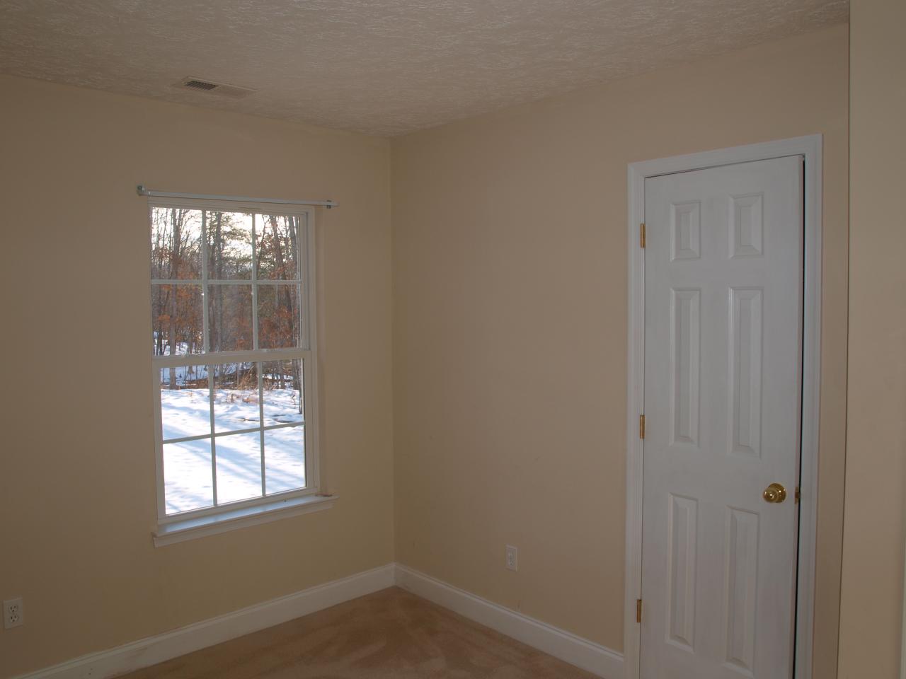 1419 Cutlass Road Moneta, VA 24121 - Photo 10 of 15 bedroom
