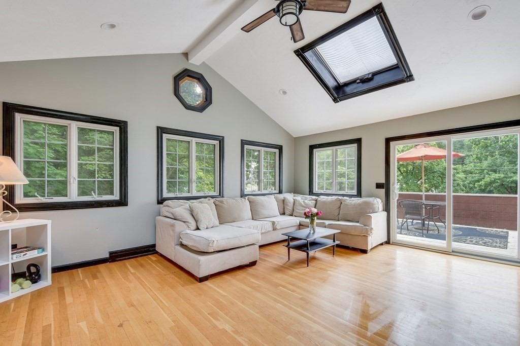 44 Lyndon Road Sharon, MA 02067 - Photo 10 of 25 Gallery Image 10