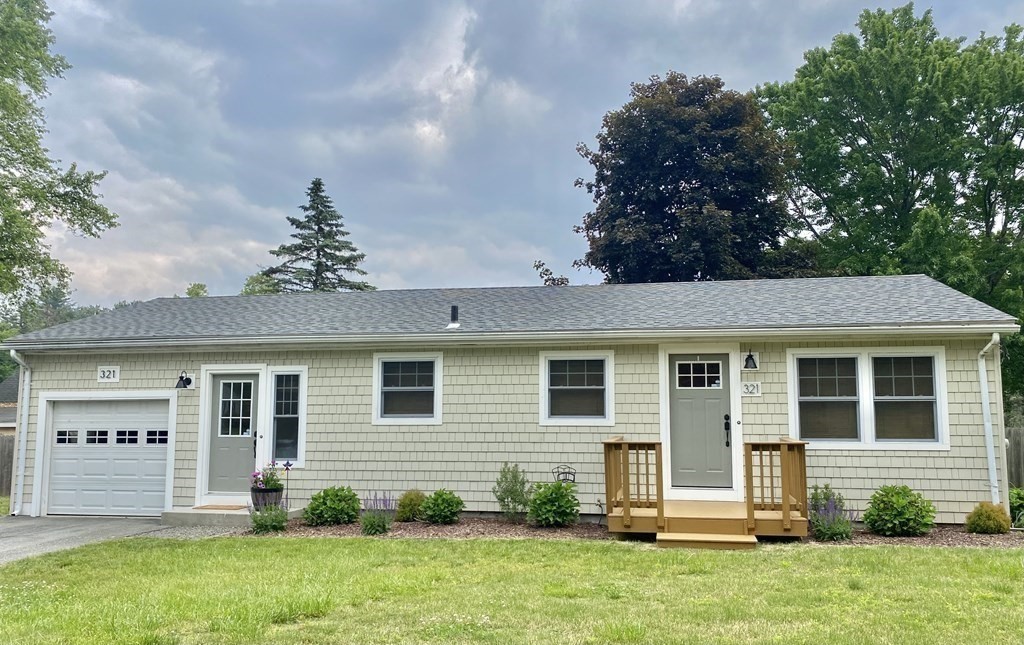 321 Porter Road East Longmeadow, MA 01028 - Photo 1 of 22 Gallery Image 1