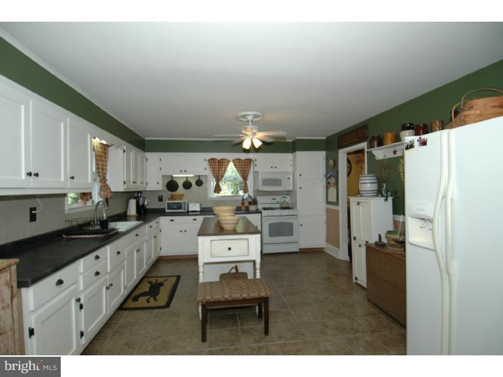 114 Jacobstown New Egypt Road Wrightstown, NJ 08562 - Photo 2 of 19