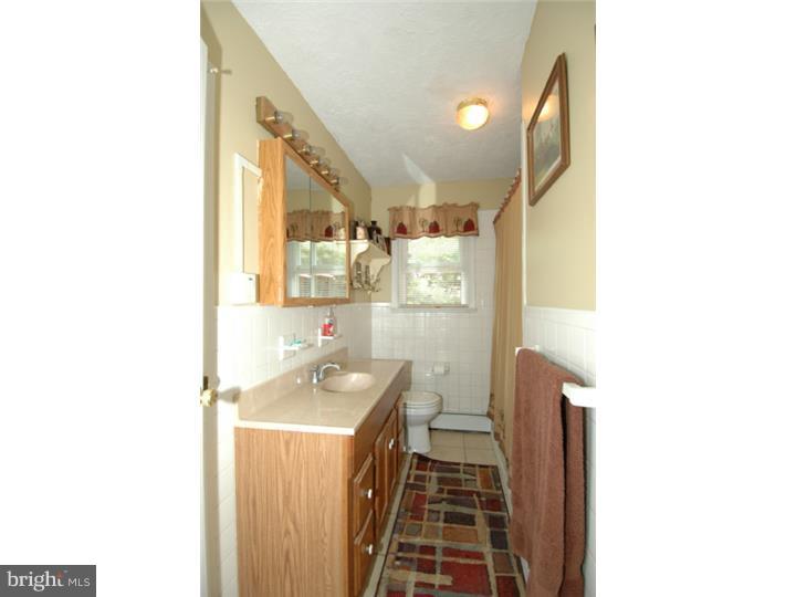 114 Jacobstown New Egypt Road Wrightstown, NJ 08562 - Photo 11 of 19