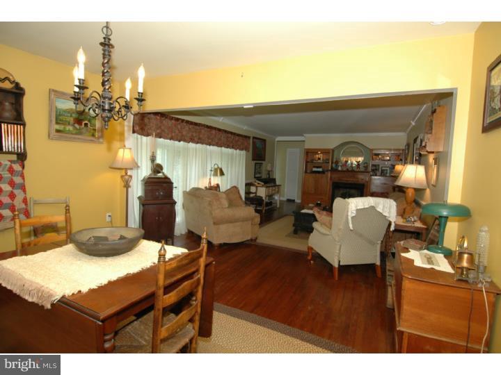 114 Jacobstown New Egypt Road Wrightstown, NJ 08562 - Photo 3 of 19