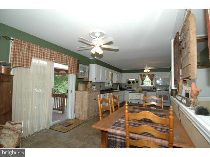 114 Jacobstown New Egypt Road Wrightstown, NJ 08562 - Photo 6 of 19