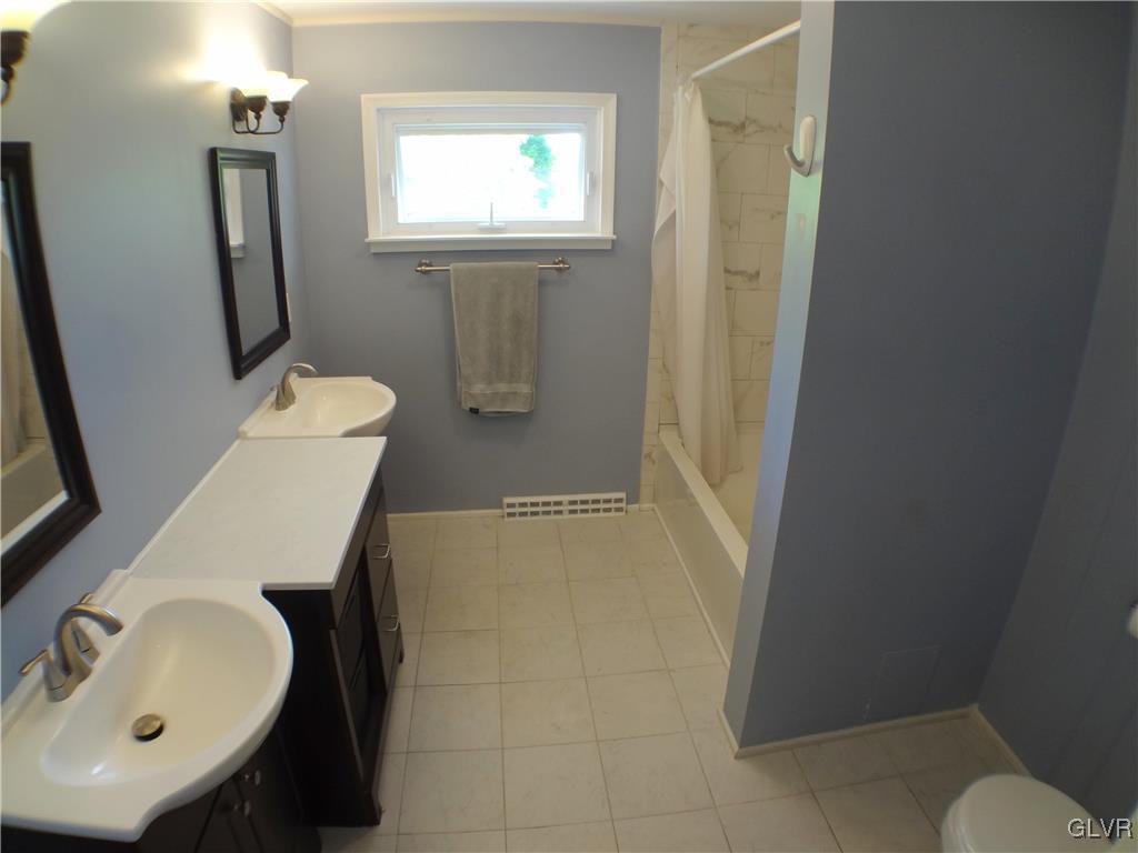 2018 Wirth Road Hellertown, PA 18055 - Photo 20 of 40 Gallery Image 20