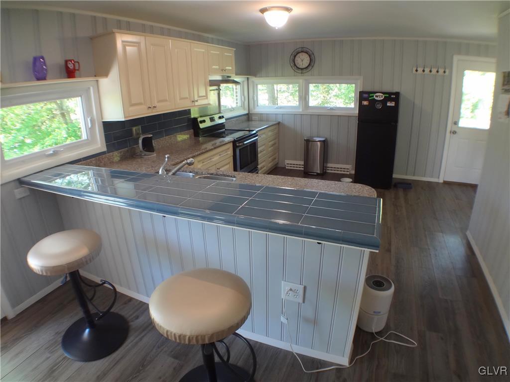 2018 Wirth Road Hellertown, PA 18055 - Photo 6 of 40 Gallery Image 6