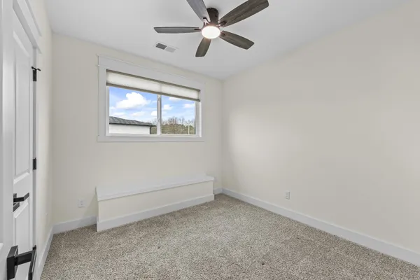 $449,900 | 135 Max Ln Drive, Jackson, TN 38305