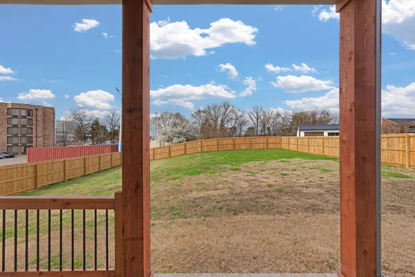 $449,900 | 135 Max Ln Drive, Jackson, TN 38305