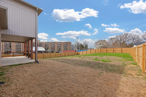 $449,900 | 135 Max Ln Drive, Jackson, TN 38305