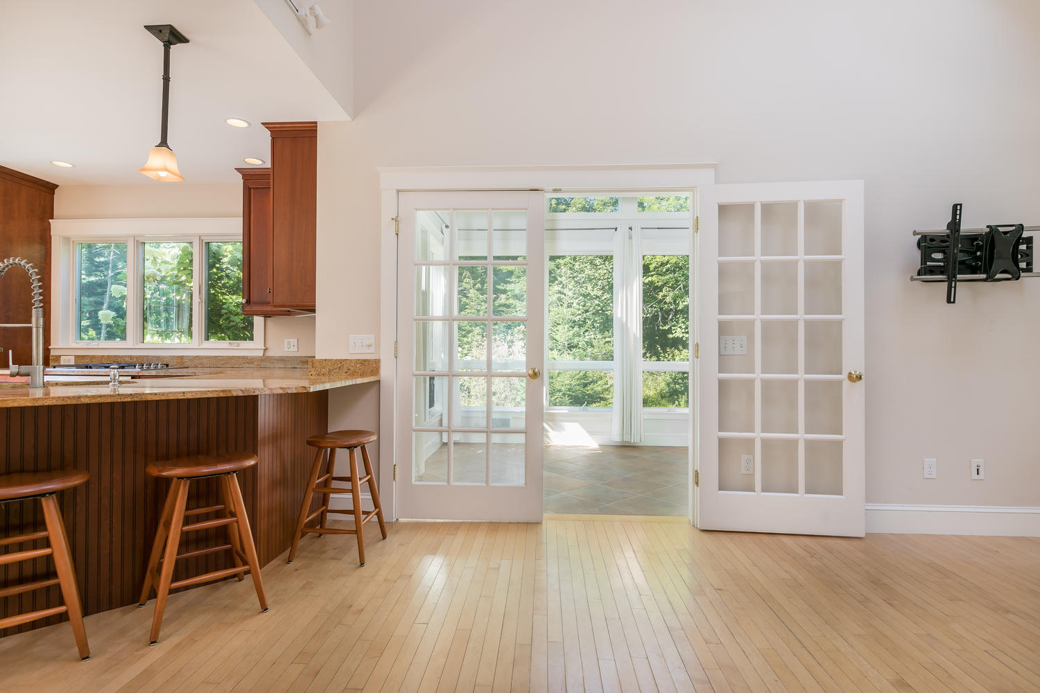 36 Bristol Road Freeport, ME 04032 - Photo 12 of 46 Looking into the Sunroom
