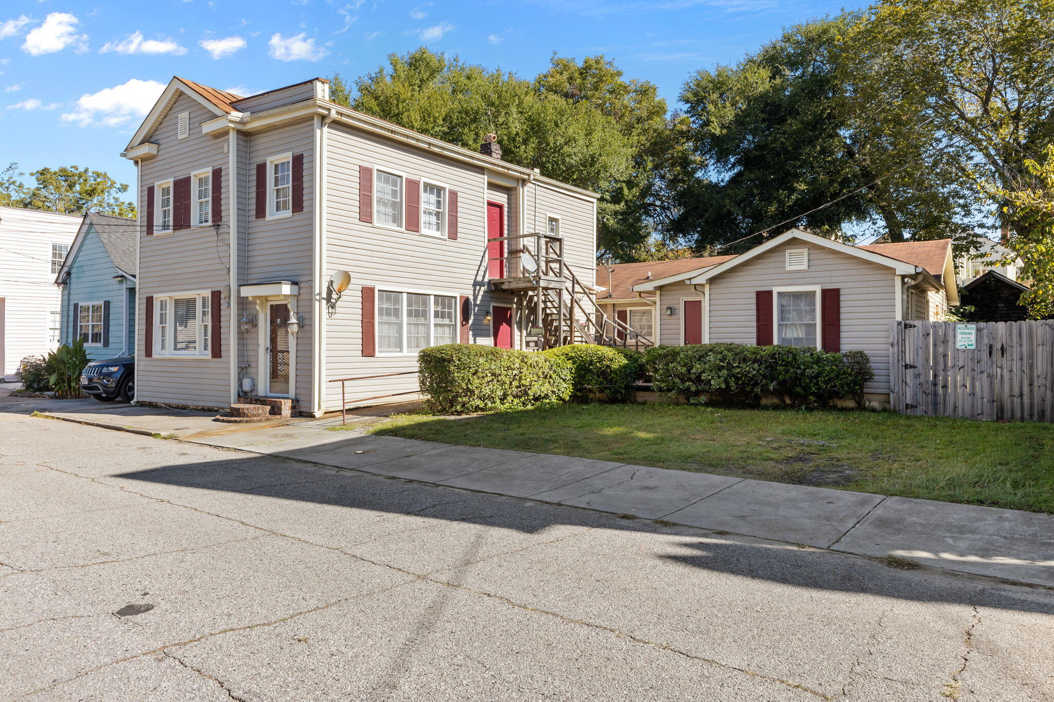 20-22 Larnes Street Charleston, SC 29403 - Photo 2 of 38 Front