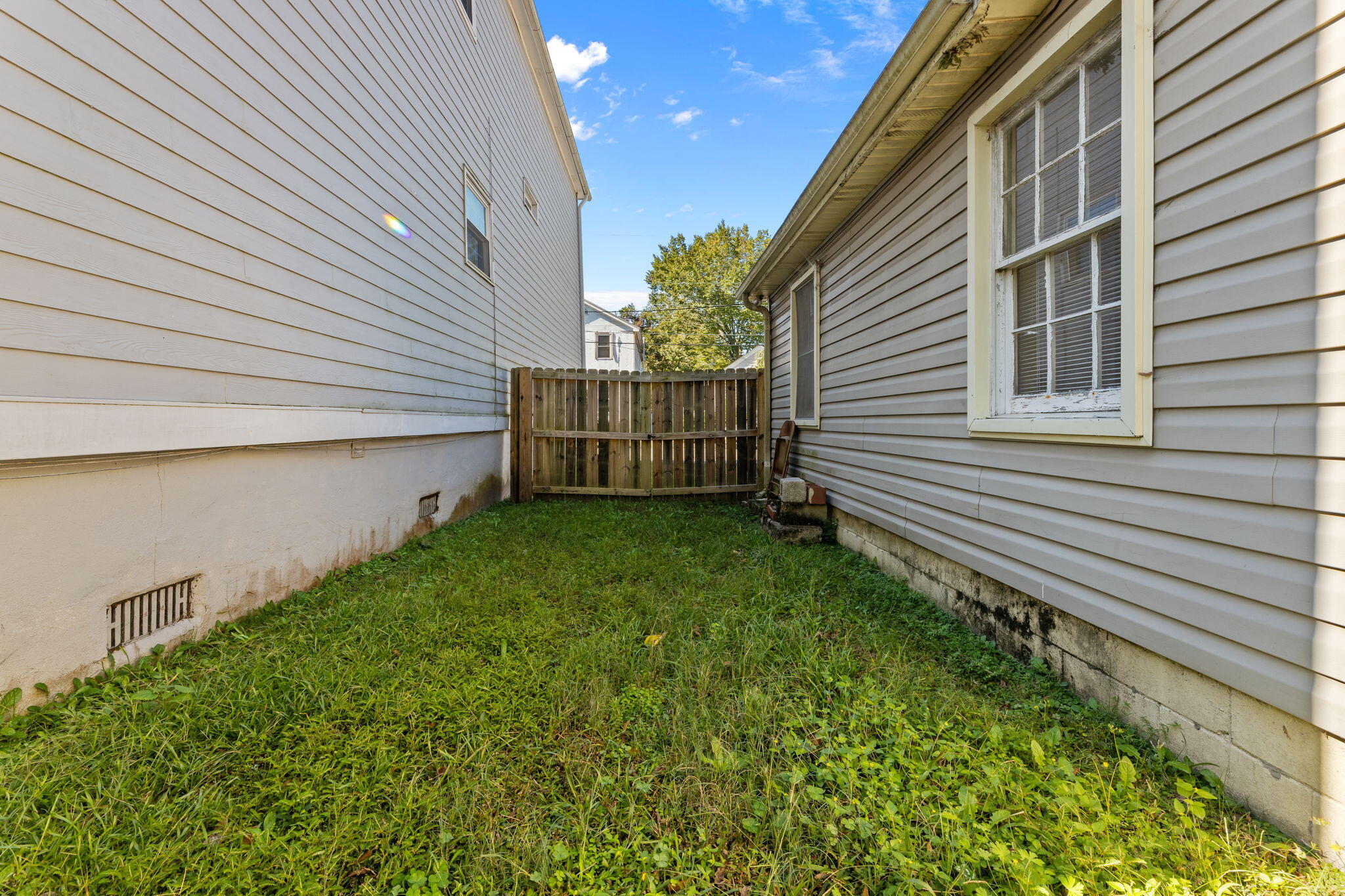 20-22 Larnes Street Charleston, SC 29403 - Photo 5 of 38 Place for Driveway