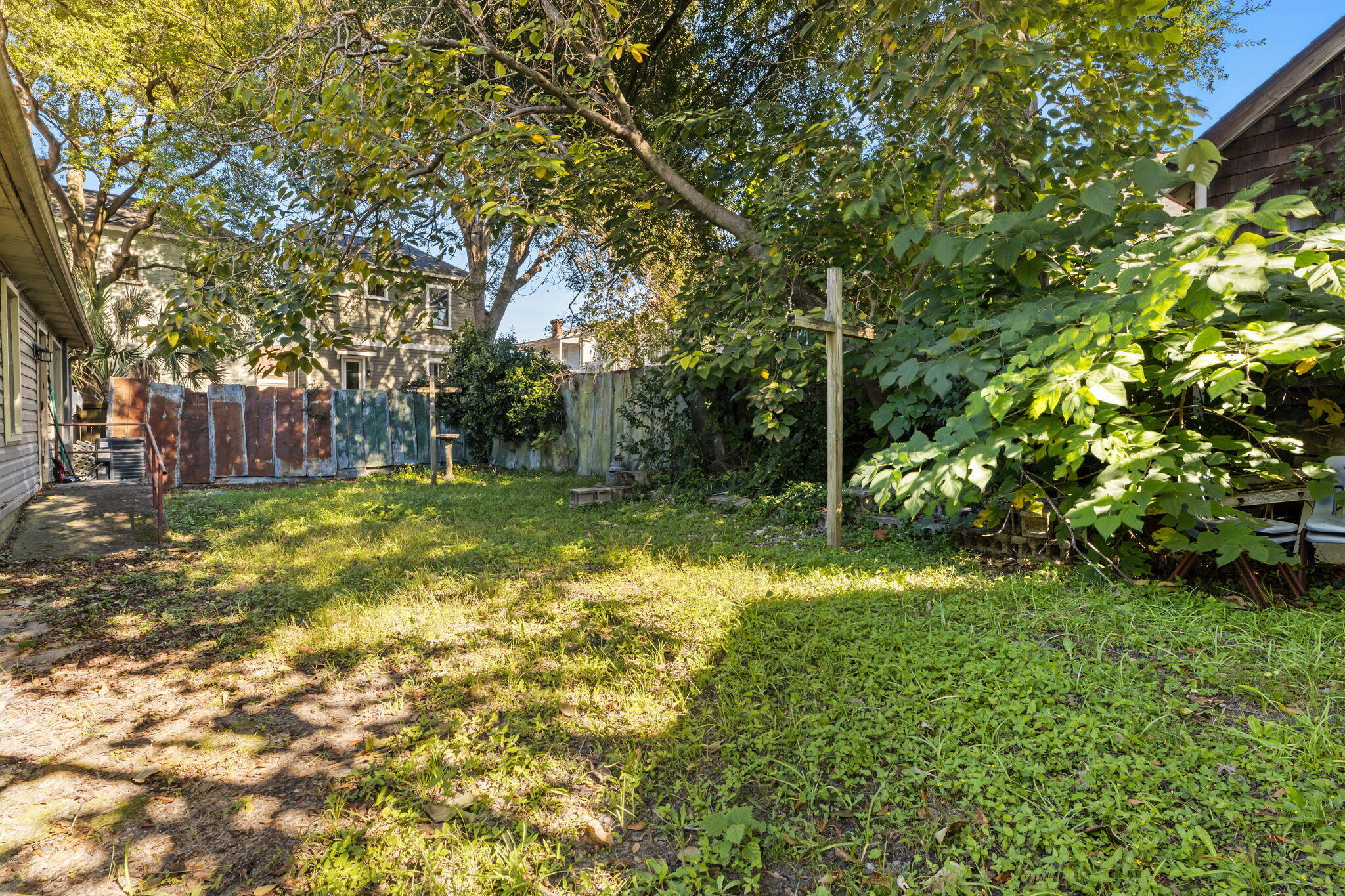20-22 Larnes Street Charleston, SC 29403 - Photo 7 of 38 Backyard