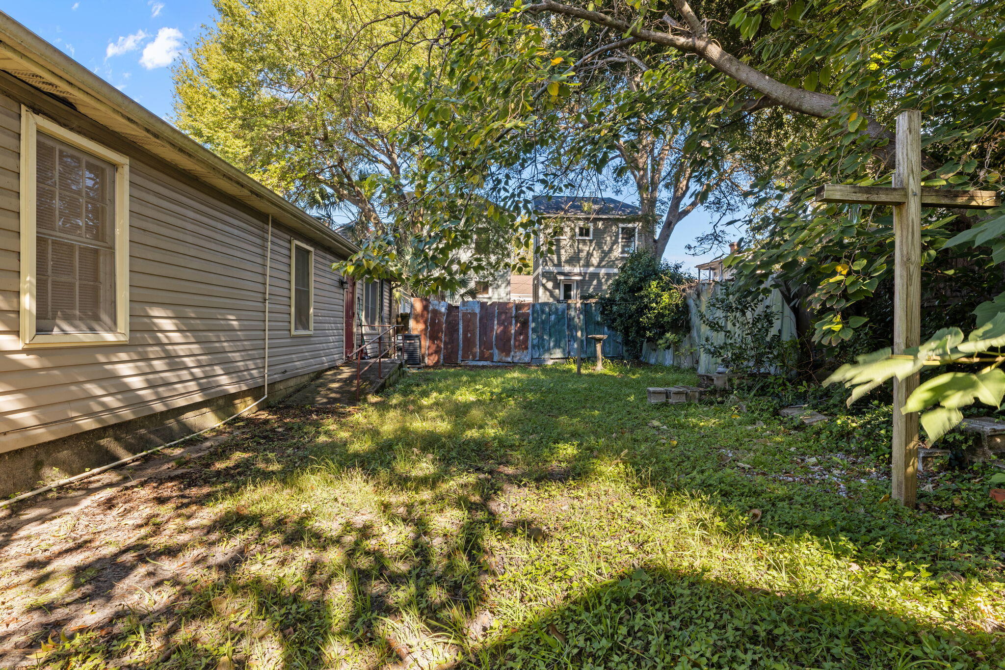 20-22 Larnes Street Charleston, SC 29403 - Photo 8 of 38 Backyard