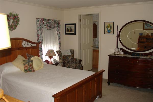 3 Ridgewood Circle Bridgewater, MA 02324 - Photo 9 of 10 Gallery Image 9