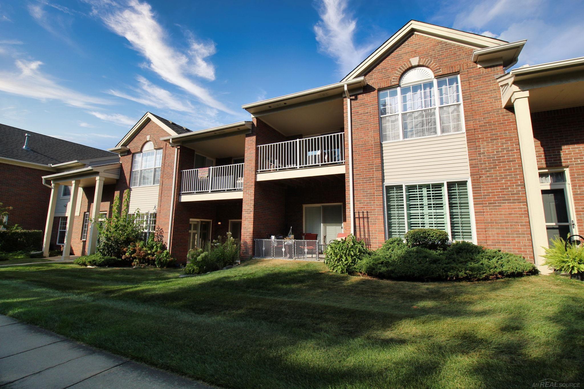 1766 Flagstone Circle Rochester, MI 48307 - Photo 1 of 28 50156045-411a1c56-0b66-42ea-ad59-48287c180ea6.JPG