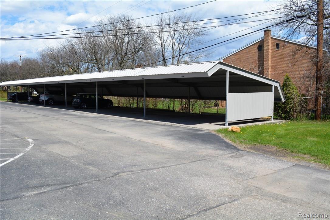 4113 Telegraph Road, Unit 128 Bloomfield Hills, MI 48302 - Photo 22 of 22 Carport.jpg
