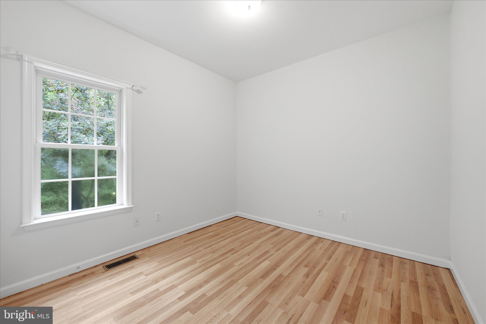 1721 Bishop Meade Road Boyce, VA 22620 - Photo 28 of 69 Bedroom