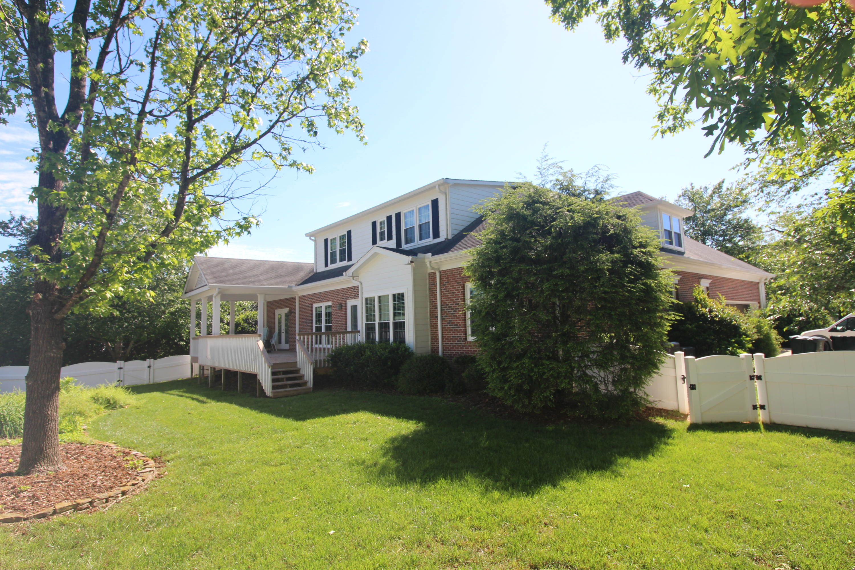 6413 Knightsbridge Road Hixson, TN 37343 - Photo 3 of 54 E951ADA5-A427-4F02-866B-D26586916728