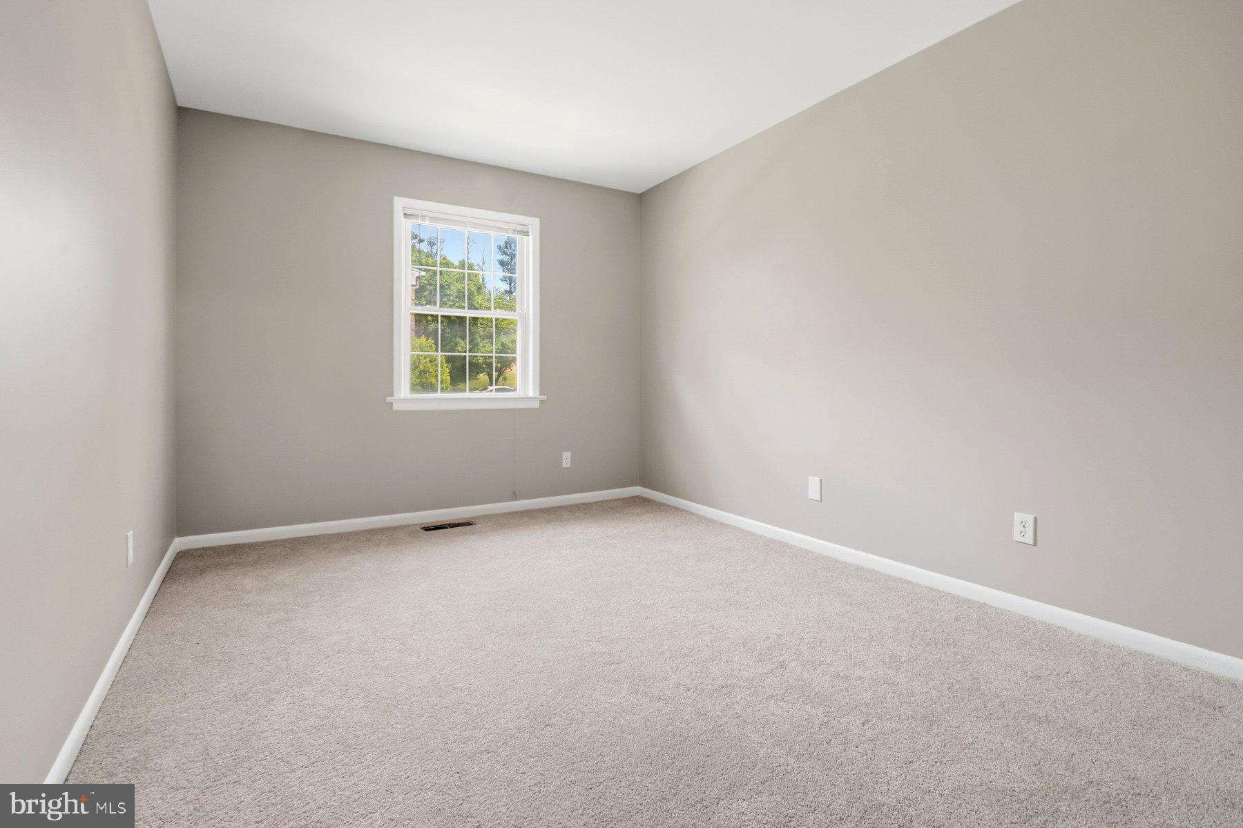 9080 Moonshine Hollow, Unit F Laurel, MD 20723 - Photo 17 of 24 Bright and airy blank canvas room.