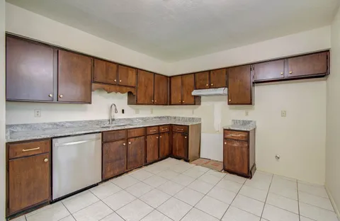 $225,000 | 7902 White Swan Drive, Humble, TX 77396