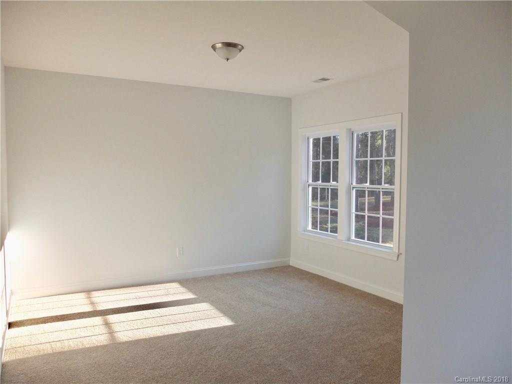 4441 Rolling Acres Road Charlotte, NC 28213 - Photo 17 of 34 Gallery Image 17