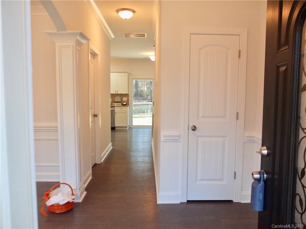 4441 Rolling Acres Road Charlotte, NC 28213 - Photo 5 of 34 Gallery Image 5