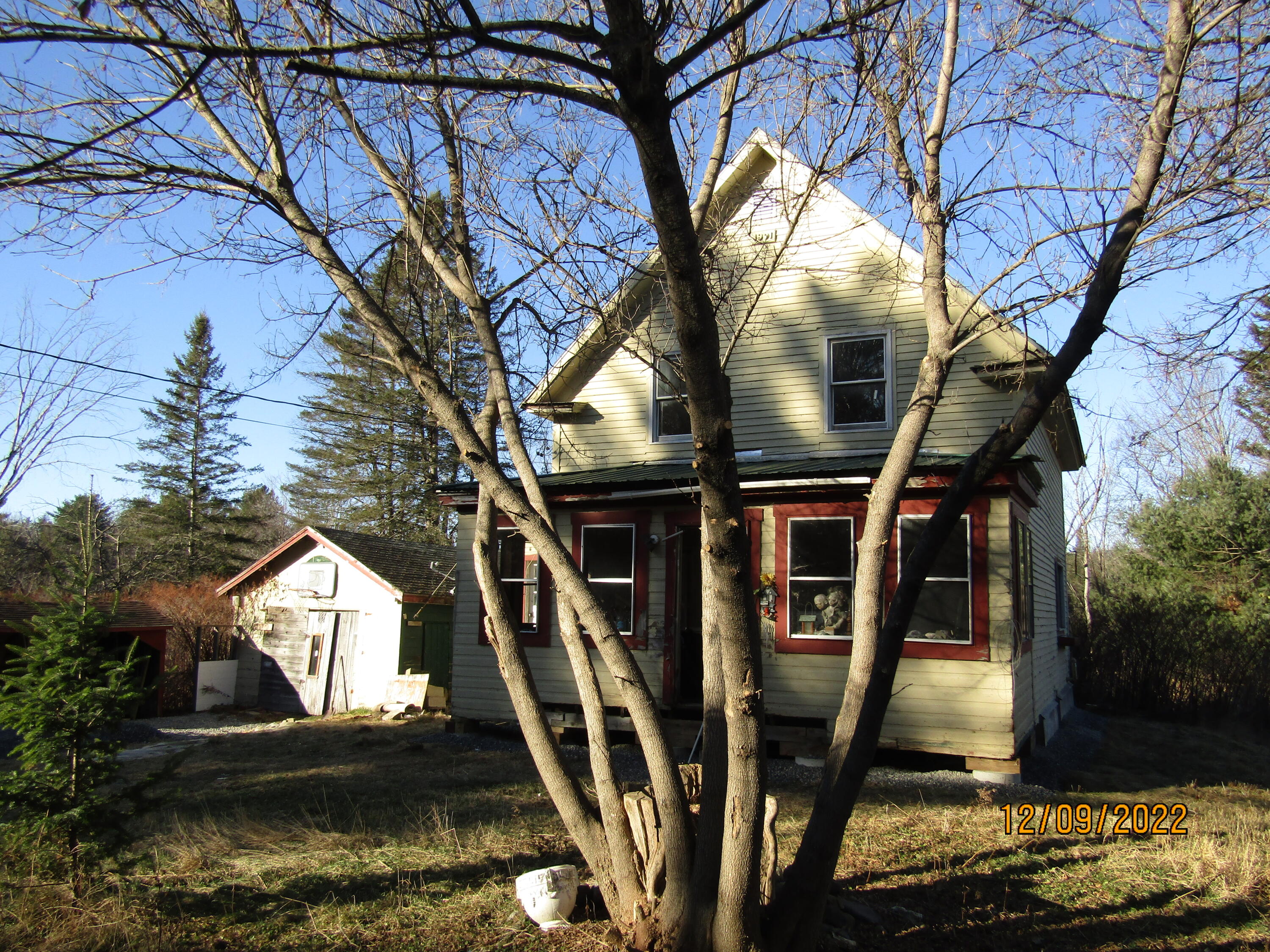1112 Medford Center Road Medford, ME 04463 - Photo 3 of 4 IMG_9524
