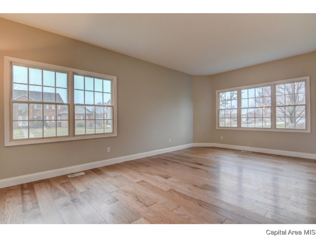 240 Gray Court Springfield, IL 62711 - Photo 11 of 35
