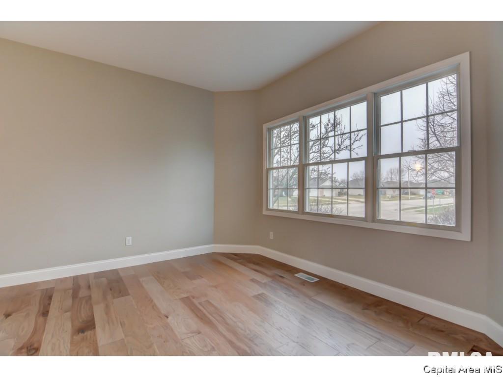 240 Gray Court Springfield, IL 62711 - Photo 12 of 35