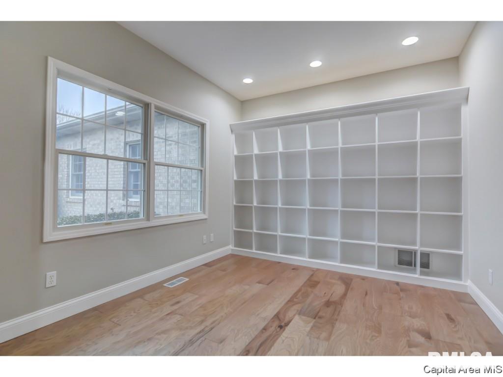 240 Gray Court Springfield, IL 62711 - Photo 20 of 35