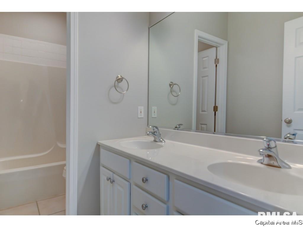 240 Gray Court Springfield, IL 62711 - Photo 22 of 35