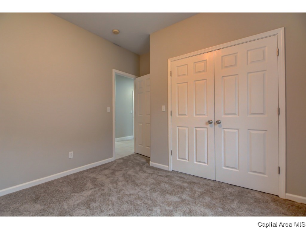 240 Gray Court Springfield, IL 62711 - Photo 24 of 35