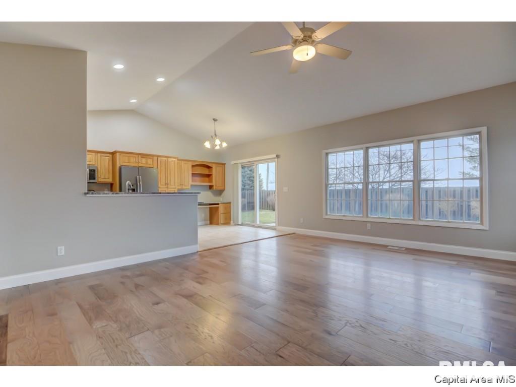 240 Gray Court Springfield, IL 62711 - Photo 10 of 35
