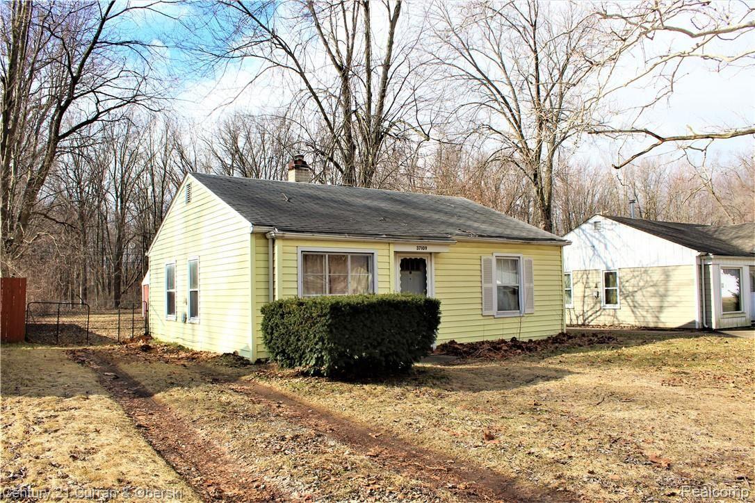37109 Bendix Street Wayne, MI 48184 - Photo 15 of 17 Nice curb appeal
