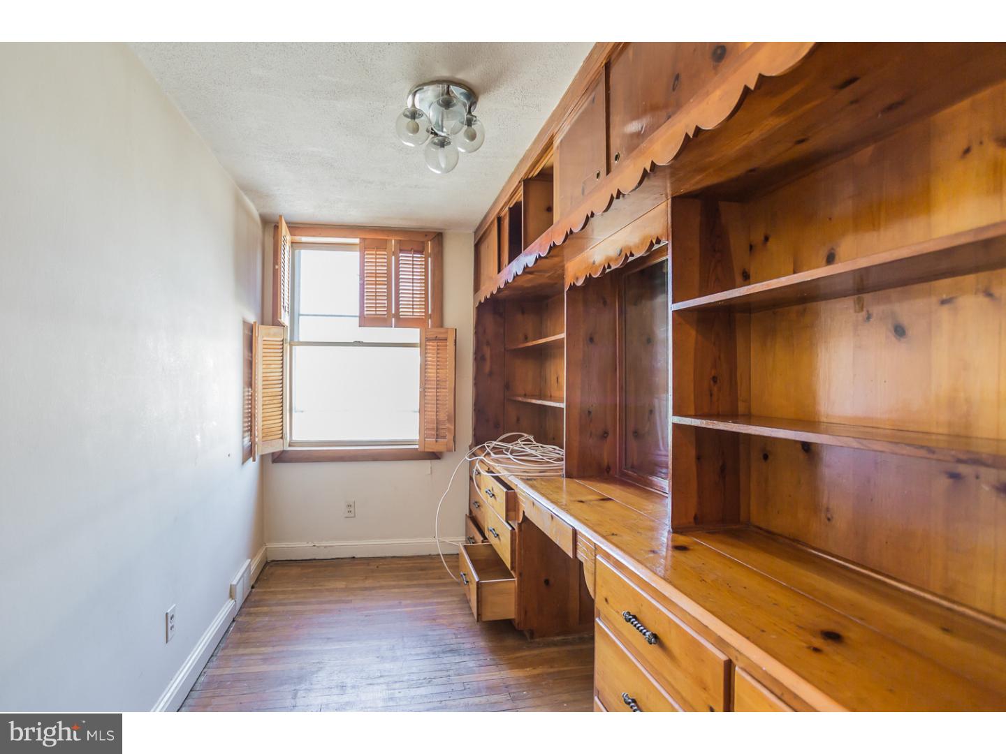1800 Merribrook Road Philadelphia, PA 19151 - Photo 13 of 17 Bedroom 2