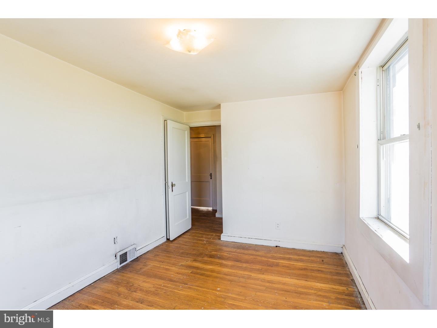 1800 Merribrook Road Philadelphia, PA 19151 - Photo 15 of 17 Bedroom 3