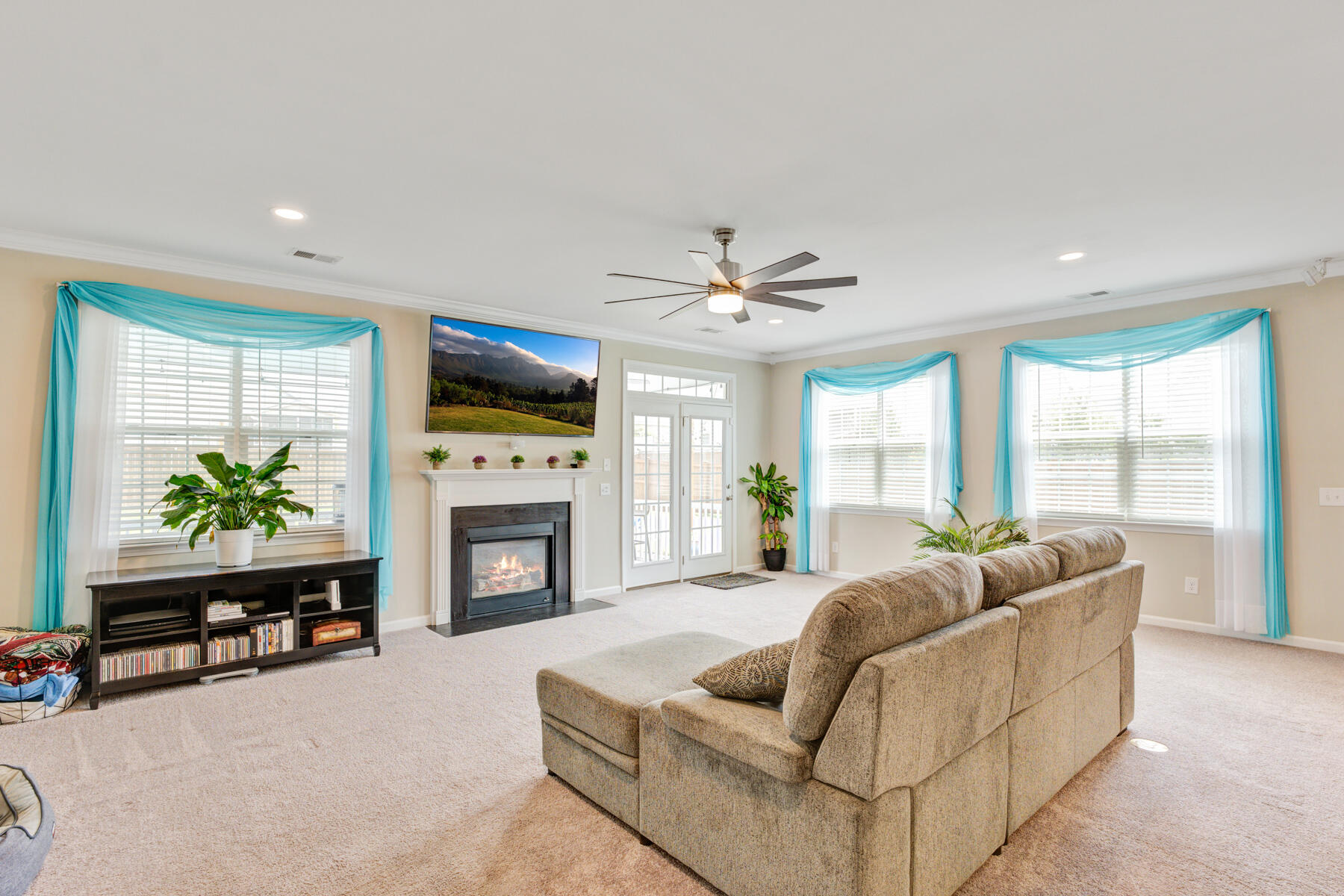 574 Pendleton Drive Moncks Corner, SC 29461 - Photo 15 of 54 574 Pendleton Dr, Moncks Corner SC (8)