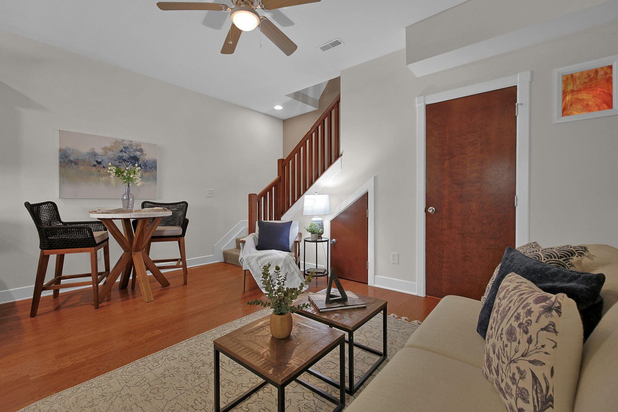 1096 Perry Street, Unit B Columbus, OH 43201 - Photo 17 of 33 5-web-or-mls-1096-perry-st-b