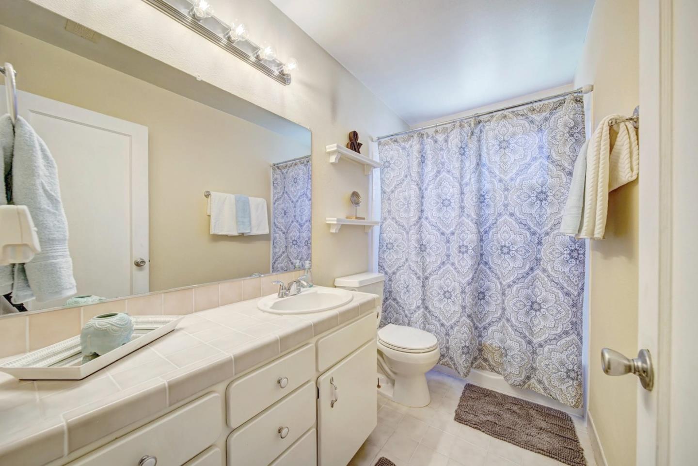 1024 Locust Street Livermore, CA 94551 - Photo 7 of 18