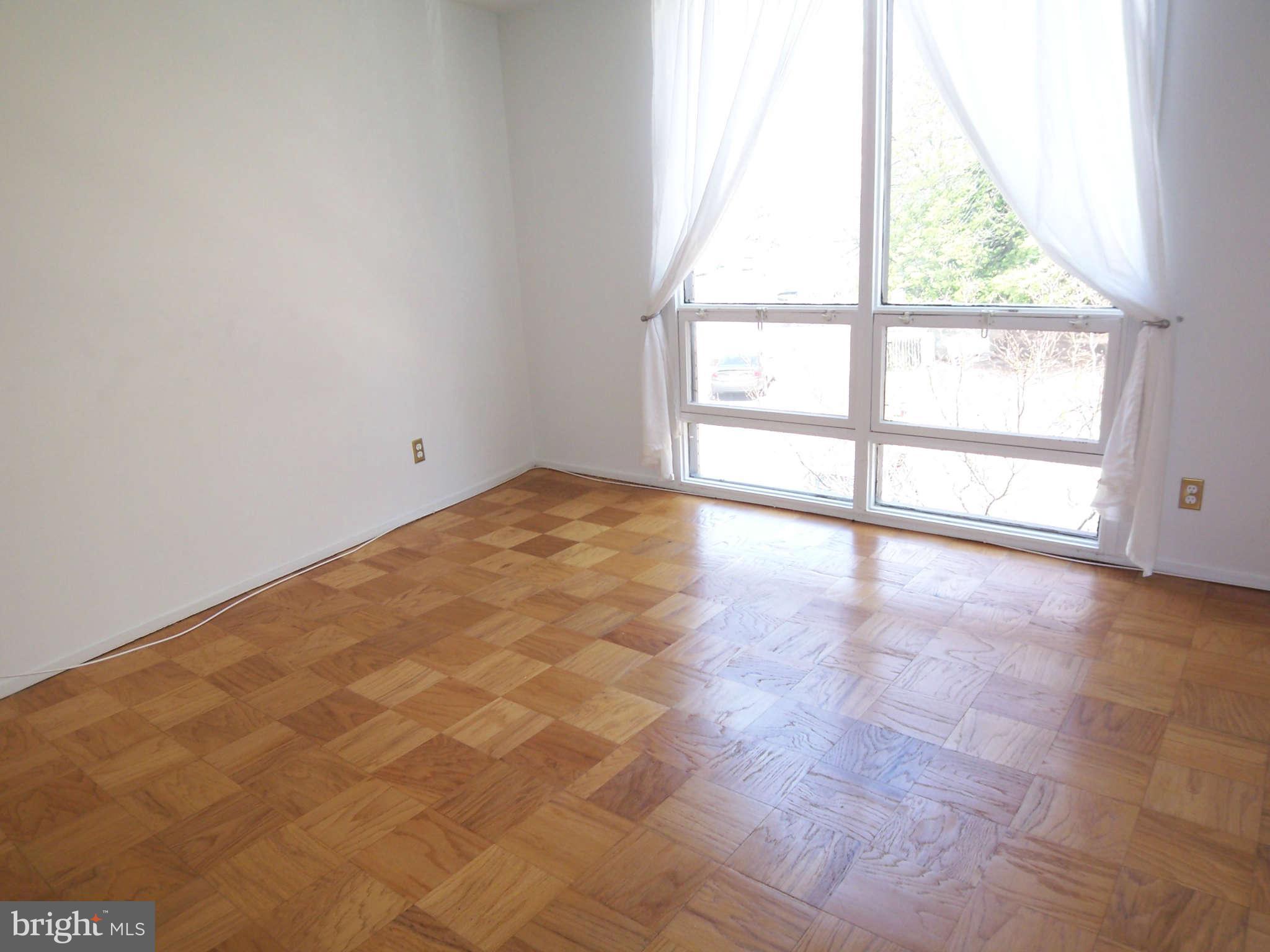 1632 Chimney House Road, Unit 1632 Reston, VA 20190 - Photo 22 of 29 Bedroom (Master)