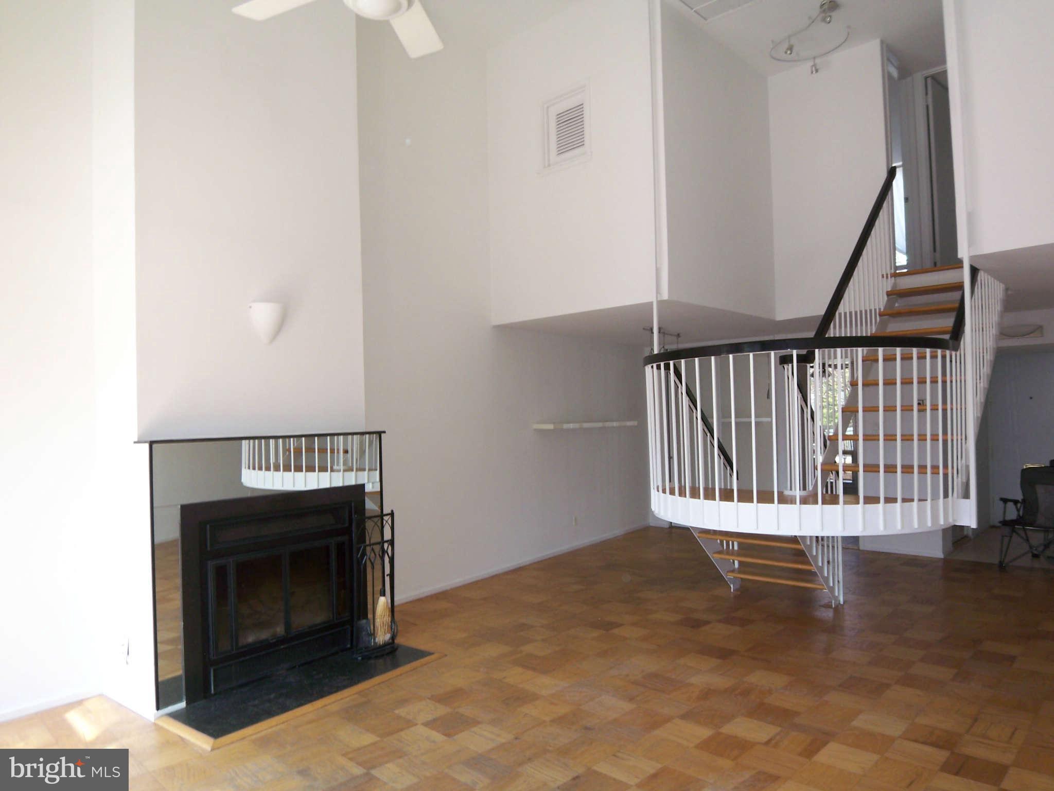 1632 Chimney House Road, Unit 1632 Reston, VA 20190 - Photo 8 of 29 Interior (General)