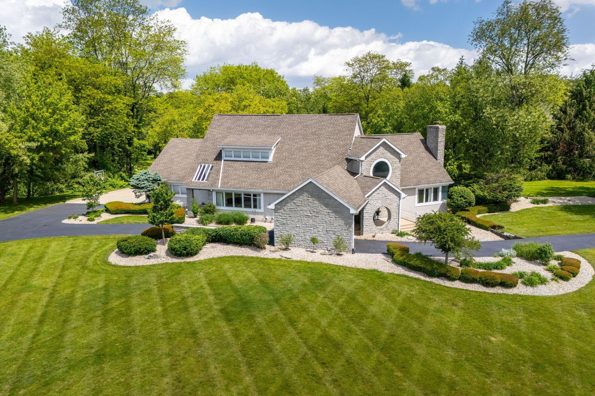 2323 Colts Neck Road Blacklick, OH 43004 - Photo 2 of 99