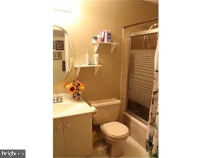 9 Dover Road Westampton, NJ 08060 - Photo 11 of 15 Bathroom