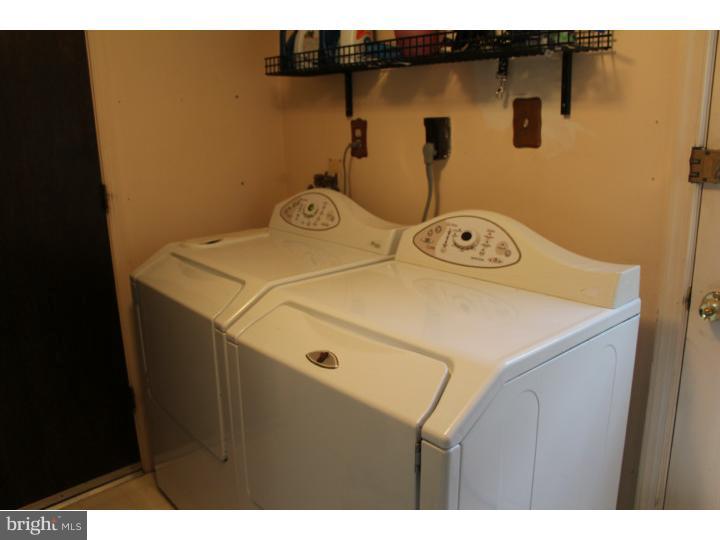9 Dover Road Westampton, NJ 08060 - Photo 12 of 15 Laundry Room