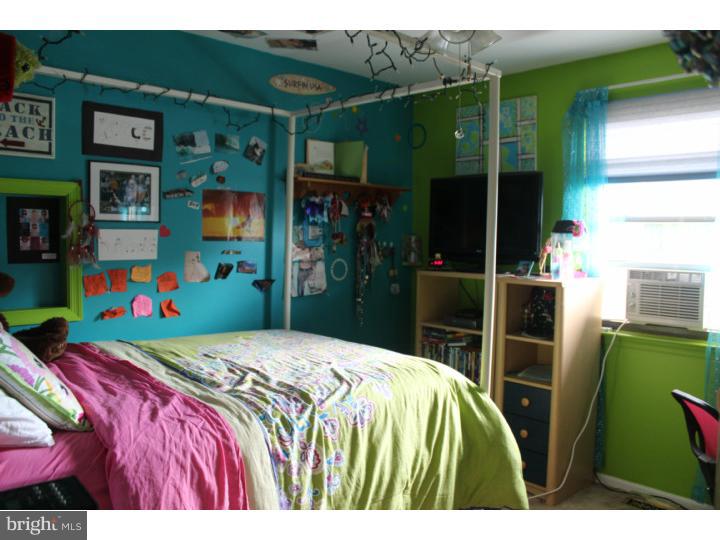 9 Dover Road Westampton, NJ 08060 - Photo 10 of 15 Bedroom 2