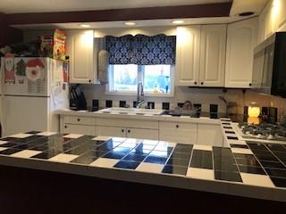 1722 Eastbrook Road New Castle, PA 16101 - Photo 6 of 16