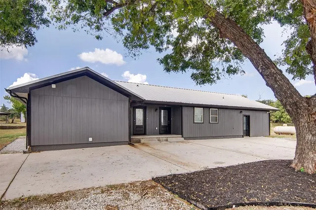 $1,350 | 9256 Apt 200 S Fm 51, Boyd, TX 76023